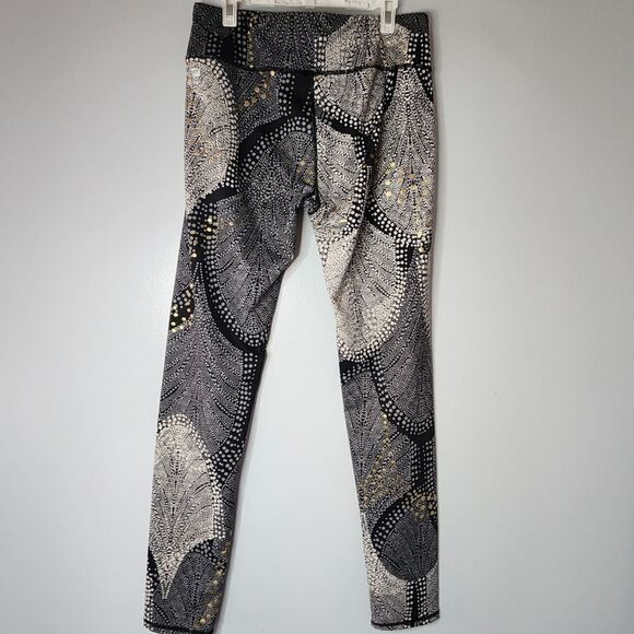 Fabletics Salar Foiled Flurry Mid Rise Full Length Leggings Active Gym Medium - Picture 2 of 4